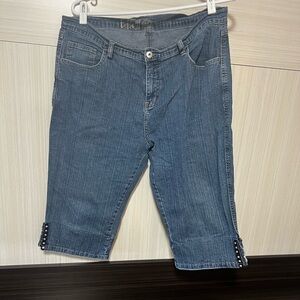 Eth'il Classic Denim Capri Pants with Button Accents Classic Blue Denim Jeans